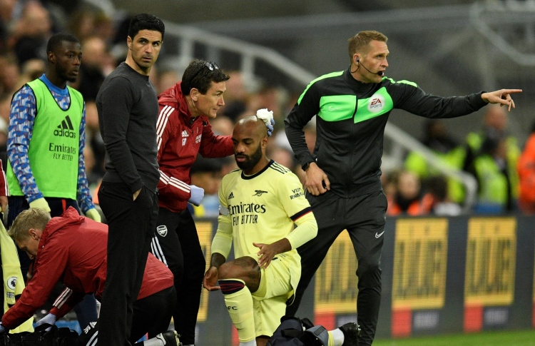 ގަދަހަތަރެއް ދެން ނުލިބޭނެ، ގޯސް ހެދީ އަމިއްލަ އަށް