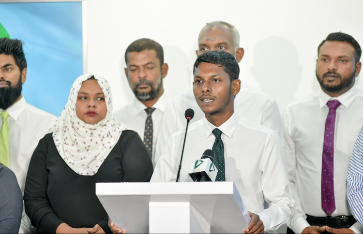 މަޝްރޫއު އަތުލުމާ އެމްޑީޕީގެ ކައުންސިލަރުން ވެސް ދެކޮޅު