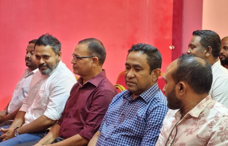 "އިންޑިއާ އައުޓް" ކާމިޔާބު ވެއްޖެ: އާދަމް ޝަރީފް