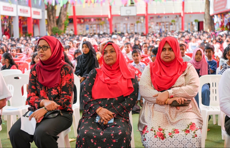 ޓީޗަރުންގެ ވަޒީފާއަށް ޑިމާންޑު ބޮޑުވެއްޖެ: އެޑިއުކޭޝަން