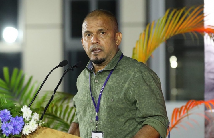 ފްލެޓްތަކަށް ޖުލައިމަހު މީހުން ވައްދާނަން: ޝަރީފް