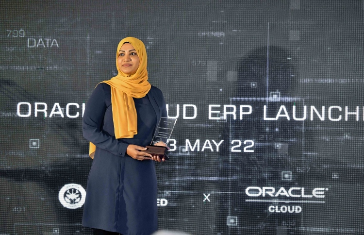 ނަހުލާ އާއި މުވައްޒަފަކަށް ތުހުމަތުކޮށް އޭސީސީއަށް