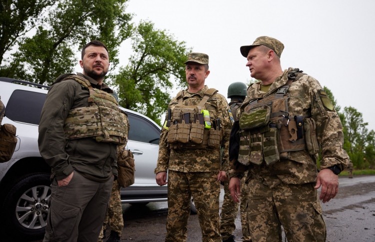 ކޮންމެ ދުވަހަކު ޔޫކްރޭނުން 100 ސިފައިން މަރުވޭ