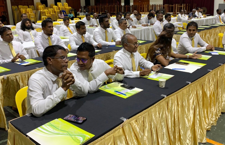 އިދިކޮޅުން އުޅުނީ ދީނުގެނަމުގައި ސިޔާސީ ޑްރާމާ ކުޅެން