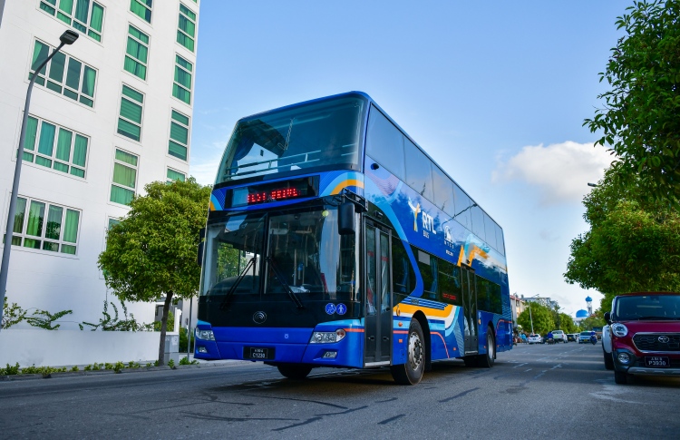 ބަސްތަކުން ދުވާލަކު 19،000 މީހުން ދަތުރުކުރޭ