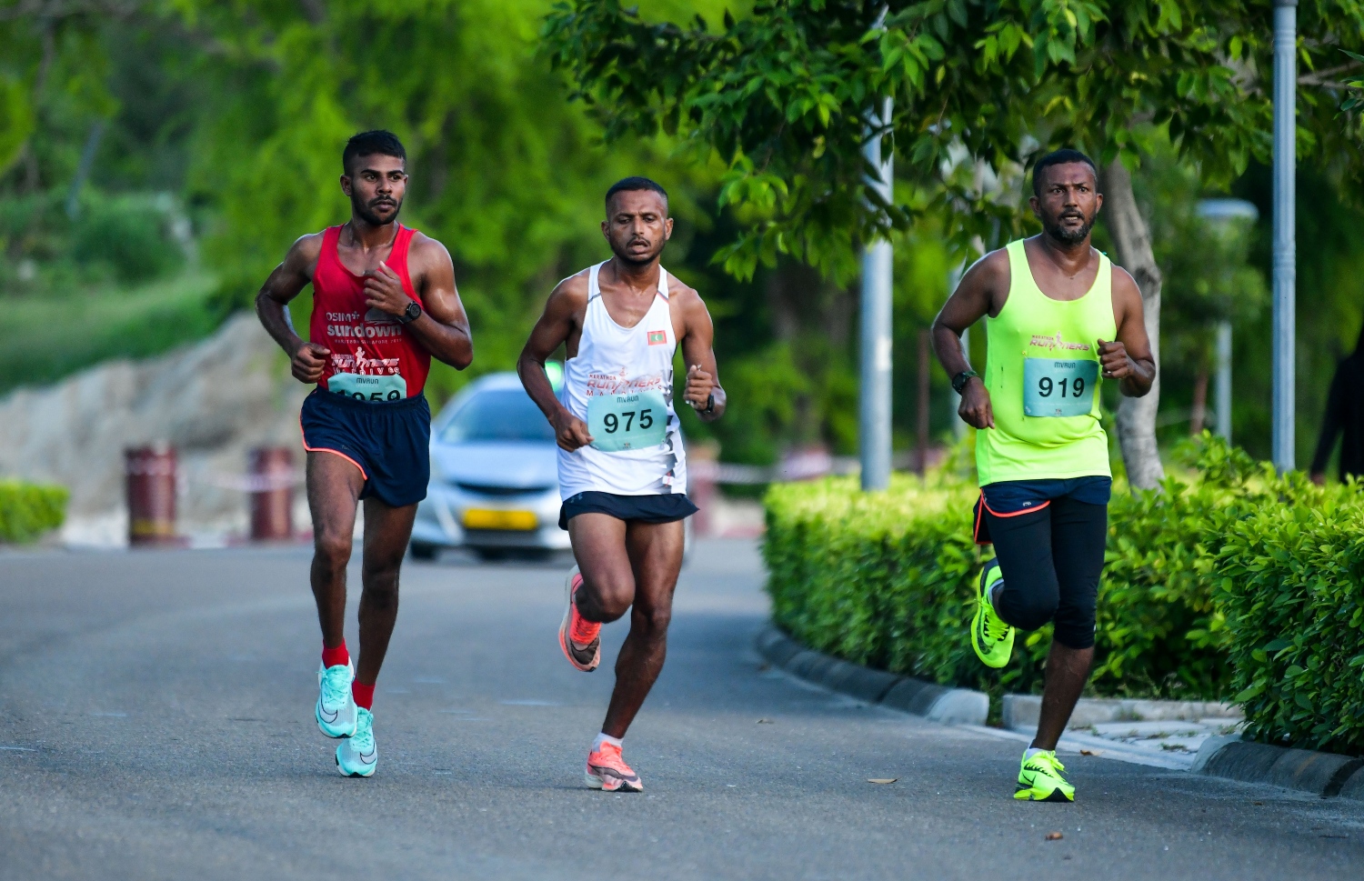 މުބާރާތެއްގައި ބަޔަކު ދުވަނީ.-- ފޮޓޯ: ފަޔާޒު މޫސާ | މިހާރު