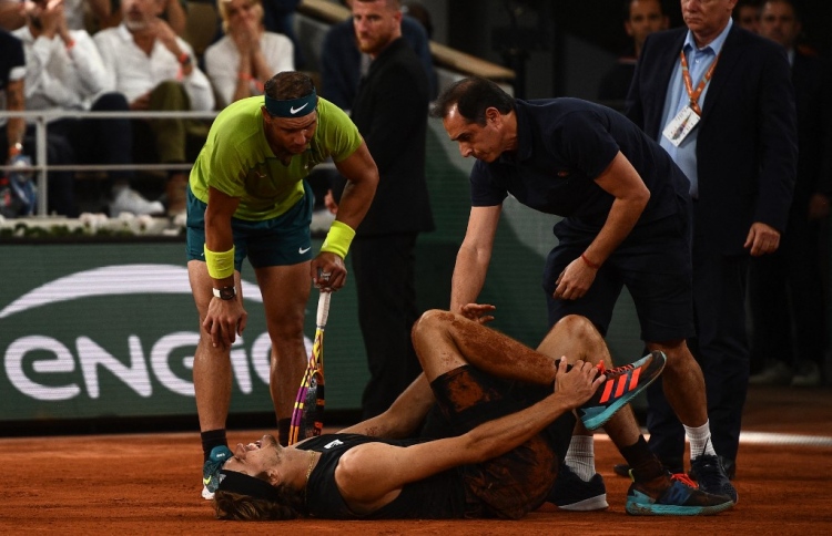 މެޗު ތެރޭން ޒްވެރޭވަށް އަނިޔާވެ، ނަޑާލް ފައިނަލަށް