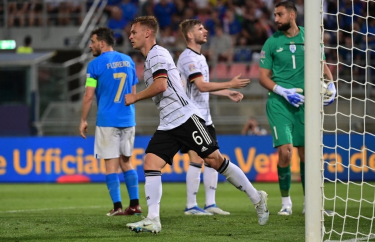 އިޓަލީ އަތުން ބަލިނުވެ ޖަރުމަން ސަލާމަތްވެއްޖެ