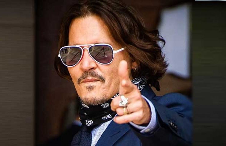 ޑެޕްގެ ޓިކްޓޮކް ހުސްކޮށް، ފޮލޯވަރުން މިލިއަނުން