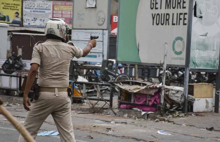 މުސްލިމުންނާ ދެކޮޅަށް އިންޑިޔާ ފުލުހުންގެ އަނިޔާވެރިކަން