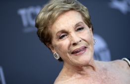 English actress-singer Julie Andrews arrives as she is honored with the 48th AFI Life Achievement Award during a Gala Tribute at the Dolby theatre in Hollywood, California, June 9, 2022. (Photo by VALERIE MACON / AFP)