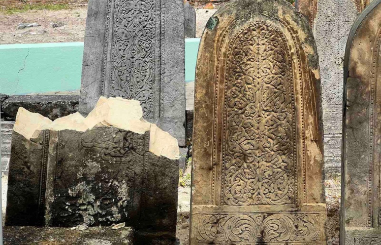 އެންމެ ދުވަސްވީ އެއް ގަބުރުސްތާނަށް ގެއްލުން ދީފި