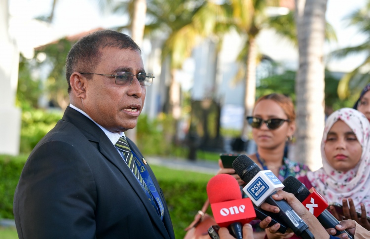 އިގްތިސާދީ ކާރިސާގެ ބޮޑުބައި ހިނގައްޖެ: މައުސޫމް