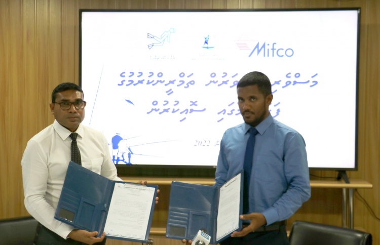 އެންދަމަން ފީނާ މަސްވެރިންނަށް ޑައިވިން ޕްރޮގްރާމެއް