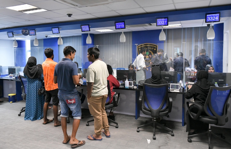 މުއިއްޒުގެ ދޮންމަންމާފުޅު ބްލޮކްކުރި މައްސަލަ ބަލަނީ