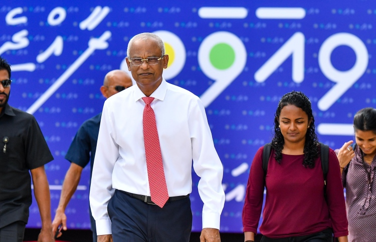 ޝައުނާ ދެއްކެވީ ރައީސް ކޮވިޑް މެނޭޖްކުރެއްވި ގޮތް