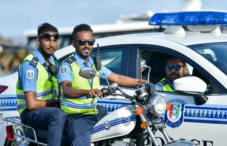 އާދީއްތައިން ފެށިގެން ބޭނުންކުރާނީ ޑިޖިޓަލް ލައިސަންސް