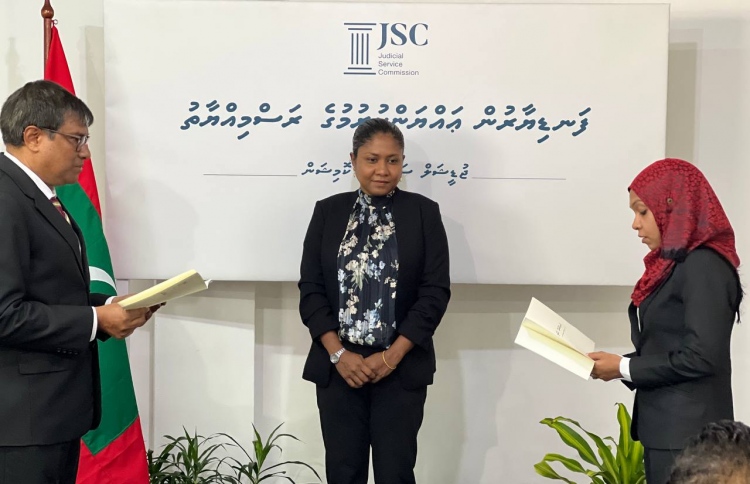 ހައި ކޯޓުގެ ފަނޑިޔާރަކަށް ހުޒައިފާ އައްޔަންކޮށްފި