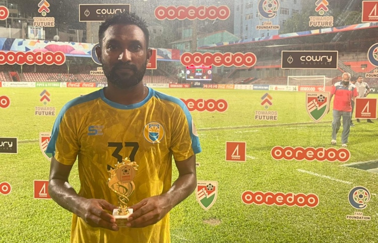 ވެލެންސިއާ އިން ފޯމުގައި އޮތް ޔޫވީ ބަލިކޮށްފި