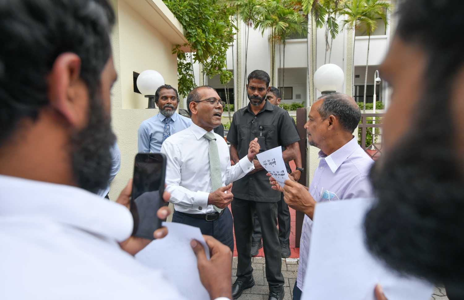 މަސްދަރުގެ މައްސަލާގައި ނޫސްވެރިންގެ ޝަކުވާތައް މަޖިލީހުގެ ރައީސް އައްސަވަނީ: އެދެވޭ ޖަވާބެއް ނުދެއްވާ -- ފައިލް ފޮޓޯ: މިހާރު