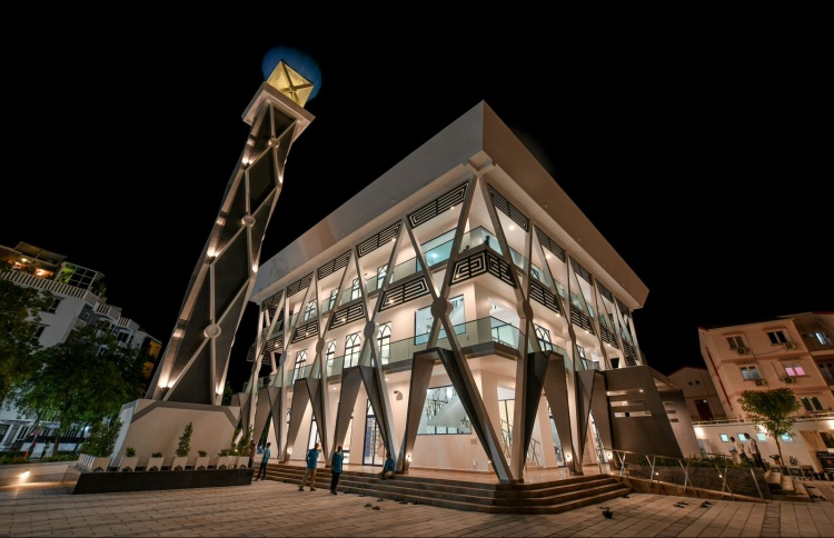 އާރްސީސީން ހުޅުމާލޭގައި އަޅައިދިން މިސްކިތް ހުޅުވައިފި