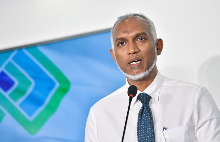 މަގު ހެދުމުގެ މަޝްރޫއު އަތުލީ ގާނޫނާ ޚިލާފަށް:މުއިއްޒު