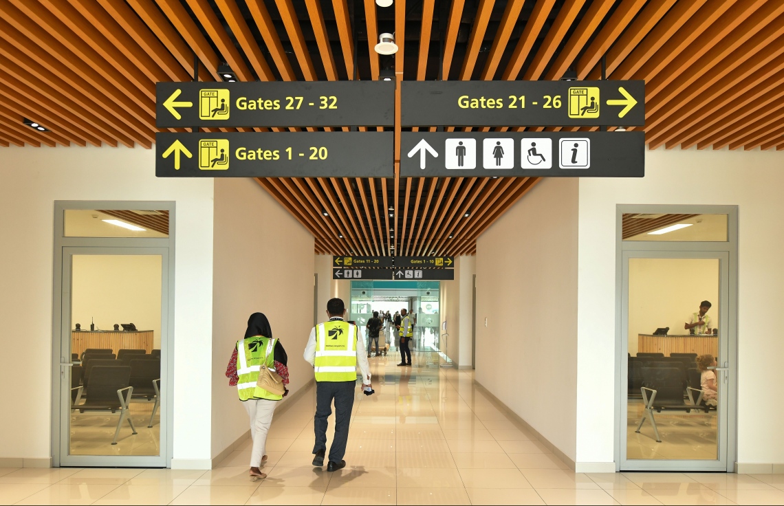 އެމްއޭސީއެލްއިން ޒަމާނީ ފެންވަރަށް ތަރައްގީކޮށްފައިވާ އާ ސީޕްލޭން ޓާމިނަލް "ނޫވިލު"، މިޓާމިނަލުން އެއްފަހަރާ 6000 އަށް ވުރެ ގިނަ މީހުންނަށް ހިދުމަތް ދެވޭ --. ފޮޓޯ: ނިޝާން އަލީ