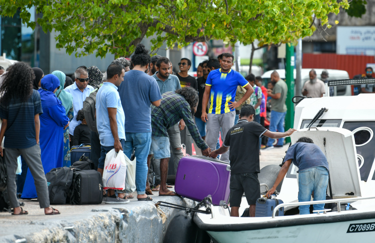 ބޮޑު އީދަށް ކެލާ، ގުރައިދޫ، ގަން ފުރިއްޖެ