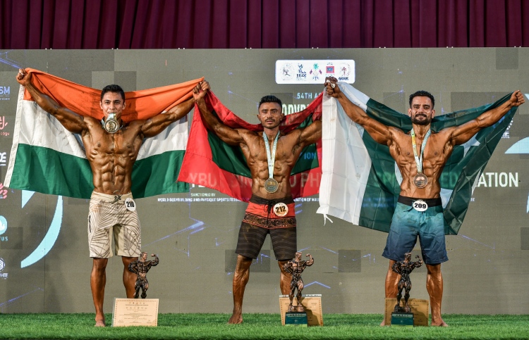 ބޮޑީ ބިލްޑިން: ރާއްޖޭގެ އަޒުނީނަށް ރަން މެޑަލް