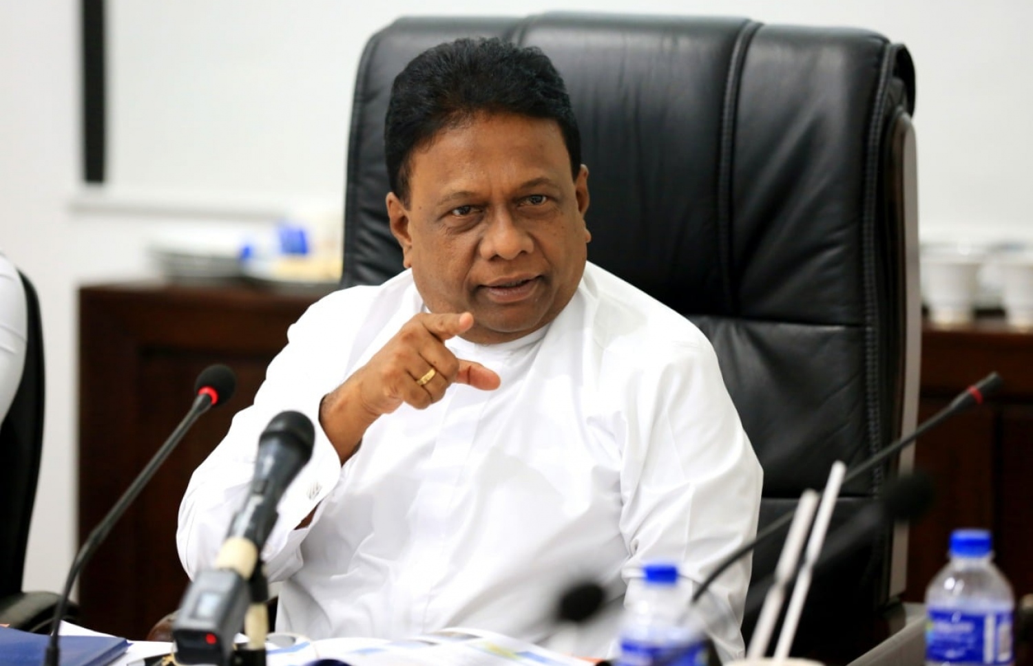 ސްރީ ލަންކާގެ ރައީސް ކަމަށް ވާދަކުރައްވާ، ސްރީ ލަންކާ ޕޮޑުޖަނާ ޕެރަމުނާ (އެސްއެލްޕީޕީ)ގެ މެމްބަރު ދުއްލާސް އަލަހައްޕެރުމާ