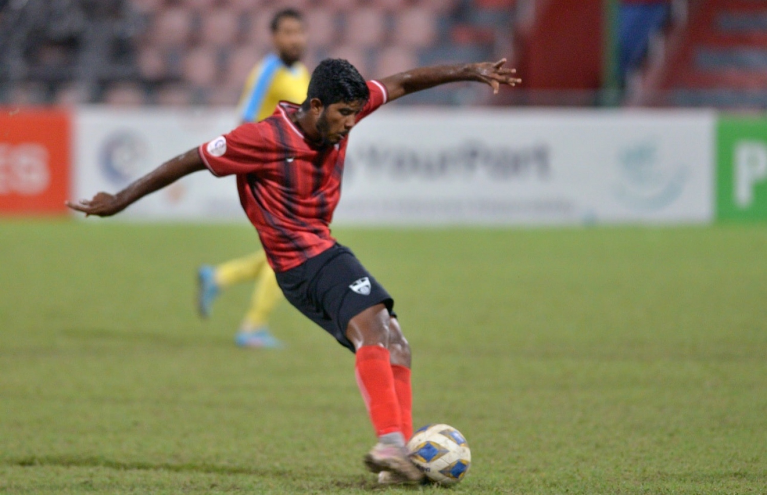 ލީގުގައި މިރޭ ޓީޯސީ އާއި ވެލެންސިއާ ކުޅުނު މެޗުގެ ތެރެއިން: މެޗު އެއްވަރުވީ ލަނޑެއް ނުޖެހި --- ފޮޓޯ: އެފްއޭއެމް