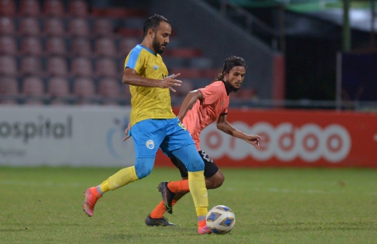 ވެލެންސިއާއިން ފަހަތުން އަރައި އީގަލްސް ބަލިކޮށްފި