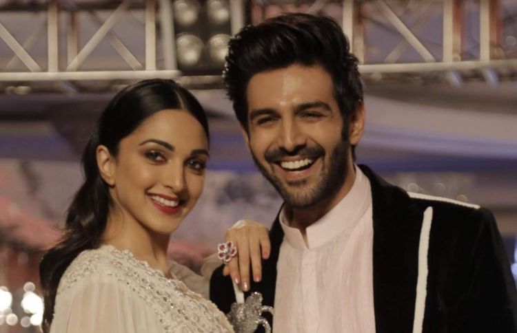 ކިއާޜާ އާއި ކާތިކް.