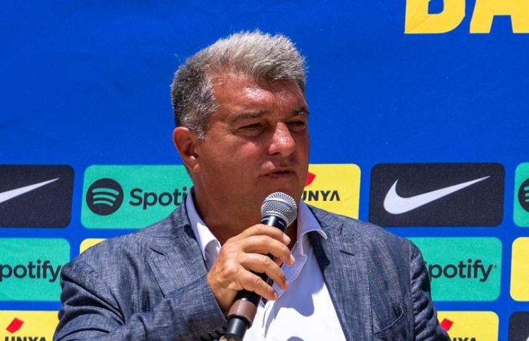 100 މިލިއަން ޑޮލަރު ހޯދައި ބާސާއިން ހިންދެމިލައިފި