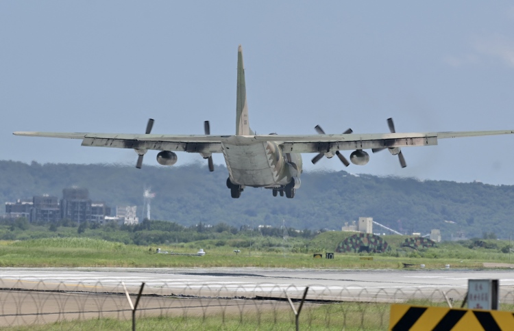 ތައިވާނާއި ރަޝިޔާ އަށް ހަތިޔާރު ދިނުން ވެސް ހަމަހަމަ