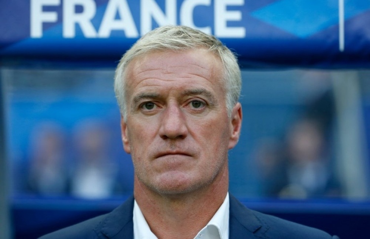 ފްރާންސުން ޑިޝޯމްޕްސް އަށް އިތުރު ހަތަރު އަހަރު ދީފި