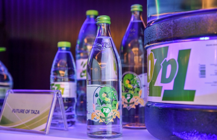 "ތާޒާ އަހަރަކަށް": އަހަރު ދުވަހަށް ފެން ހިލޭ