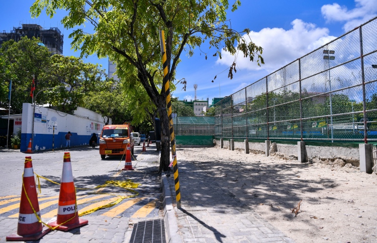 އަމީނީ މަގާއި މަޖީދީ މަގުގައި ޕާކިން ޒޯނުތަކެއް ހަދަނީ