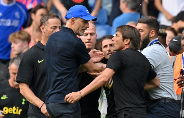 ޑްރާމާ ބޮޑުވި ޗެލްސީ އާއި ޓޮޓެންހަމް މެޗު އެއްވަރު