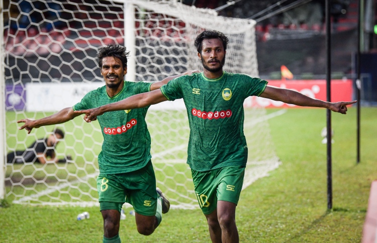 އިތުރު ވަގުތުގައި ގްރީން ބަލިކޮށް މާޒިޔާ ފައިނަލަށް