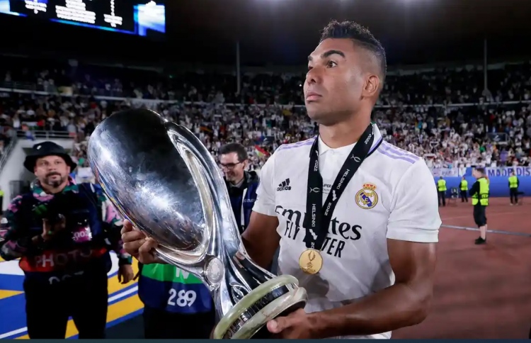 ޔުނައިޓެޑަށް ކަސެމީރޯ ވިއްކަން ރެއާލްއިން ތައްޔާރު