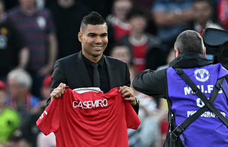 ޔުނައިޓެޑުގެ ބޮޑު މުސާރަ ދޭ ލިސްޓްގައި ކަސެމީރޯ