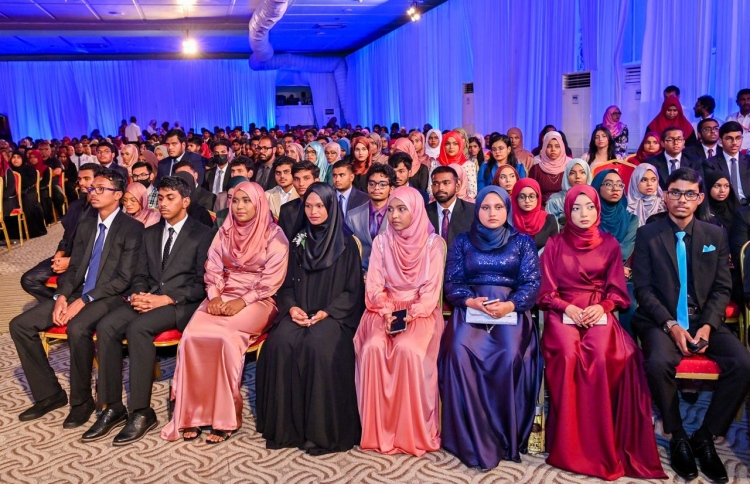 އޯލެވެލް ގަދަ 10ގެ ޖަލްސާ މި މަހުގެ 21، 22ގައި