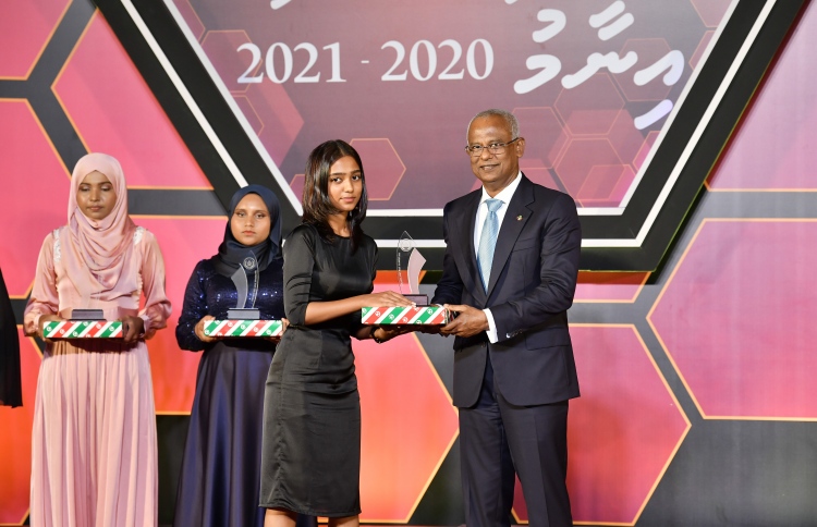 ދުނިޔޭގެ އެއް ވަނައިގައި ރާއްޖޭގެ 37 ދަރިވަރުން