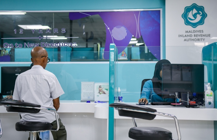 ލަފާކުރި ވަރަށް ވުރެ މިދިޔަ މަހުގެ އާމްދަނީ އިތުރު