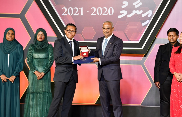 ހެނބަދޫ ދަރިވަރަށް އިނގިރޭސިން ދުނިޔޭން އެއް ވަނަ