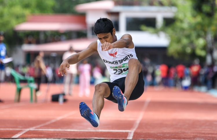 ނާހިލް އަނެއްކާ ވެސް ގައުމީ ރެކޯޑް މުގުރާލައިފި