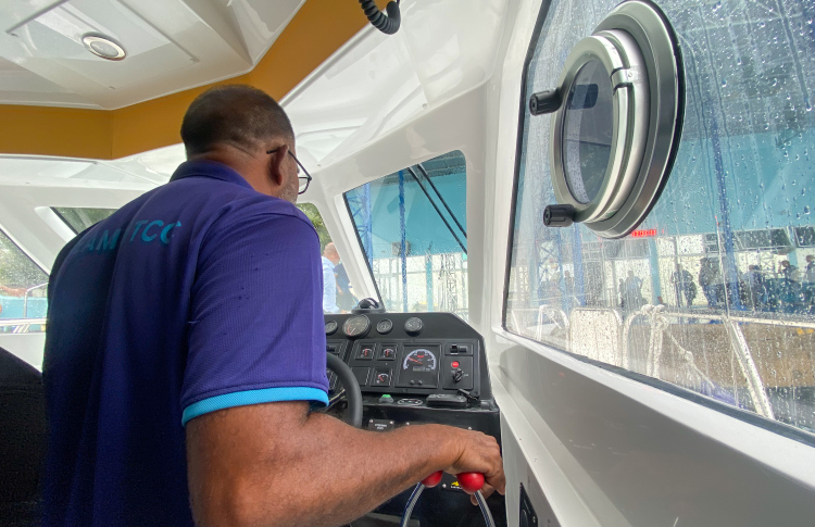 ބޭސްފަރުވާއަށް އާރުޓީއެލް ފެރީގައި ހިލޭ ދެވޭގޮތް ހަދަނީ