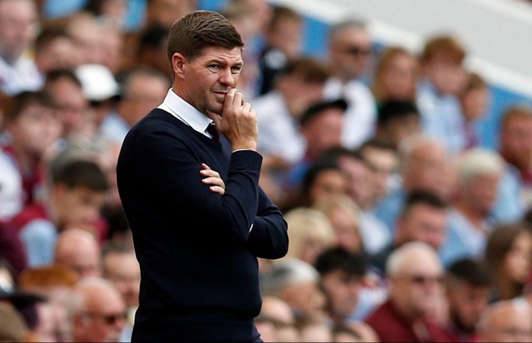 ތިންވަނަ ބައްޔާ އެކު ޖެރާޑަށް ސަޕޯޓަރުންގެ ޕްރެޝަރު