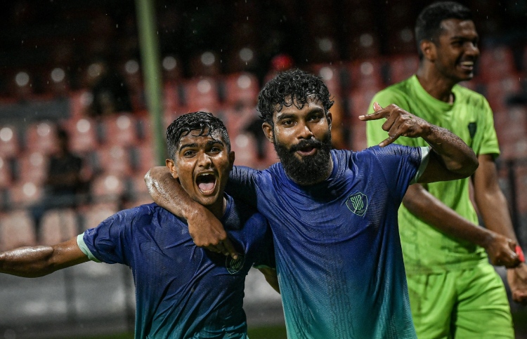 ގްރާންޑޭ ރެލިގޭޓްކޮށްލުމަށް ފަހު ސަސް ޓޮޕް ޑިވިޝަންގައި